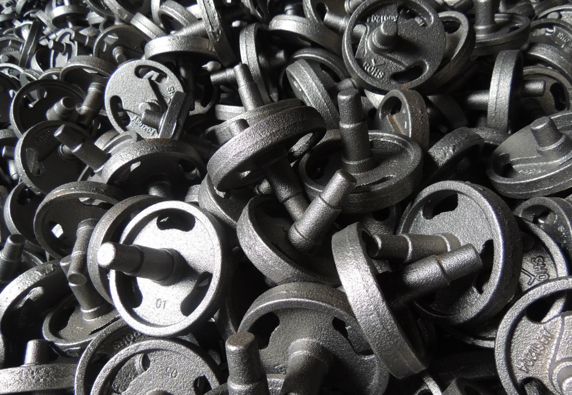 Comment faire face aux défauts d'isolation froide dans de petites parties à paroi mince du fer ductile?